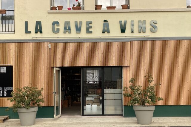 LA CAVE A VINS